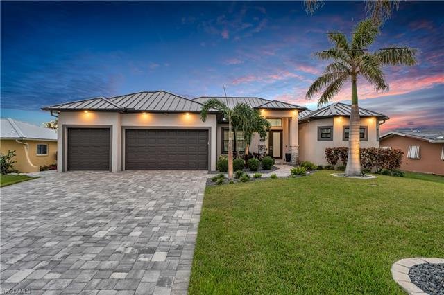 5272 Tamiami Ct 