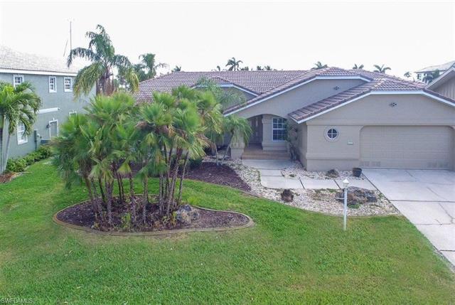 8 Tropicana Dr 